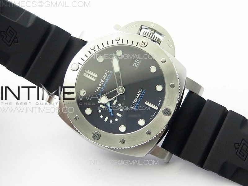 PAM1229 Submersible TTF Best Edition on Black Rubber Strap P.900 Clone
